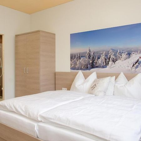 Bed and Breakfast Cafe Lounge Traisen Екстер'єр фото