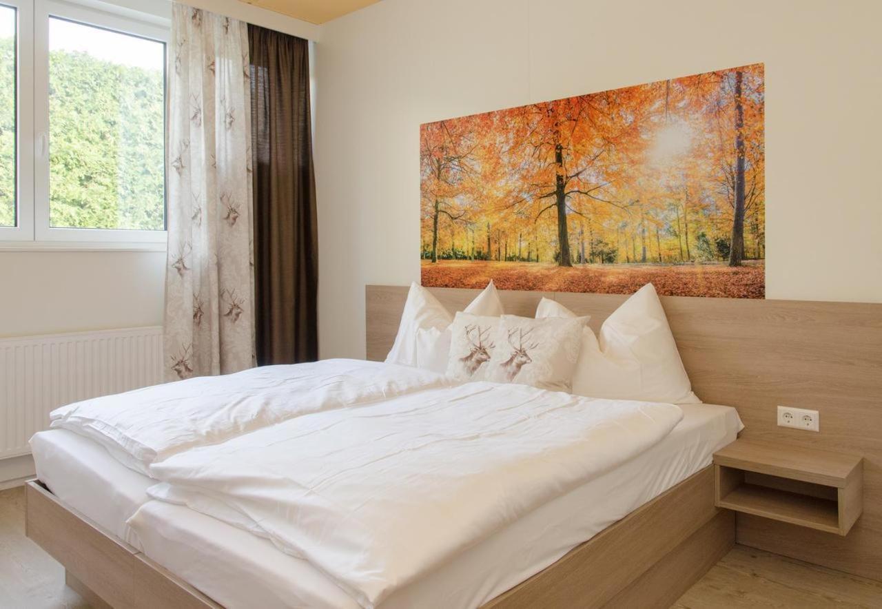 Bed and Breakfast Cafe Lounge Traisen Екстер'єр фото