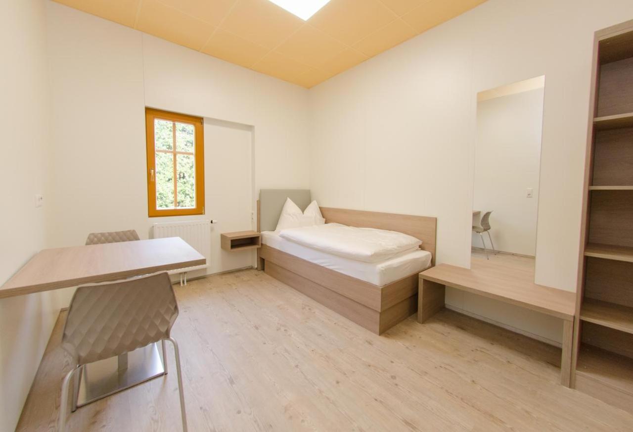 Bed and Breakfast Cafe Lounge Traisen Екстер'єр фото